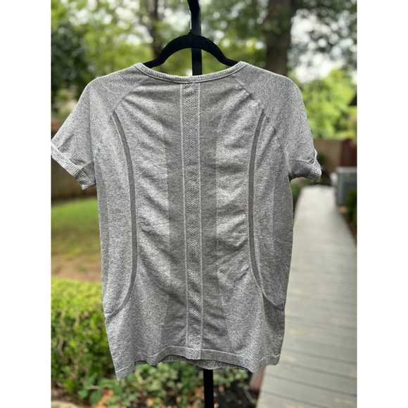 Lululemon Swiftly Tech 2.0 Short Sleeve Slate White (light gray) size 10 - Picture 2 of 8